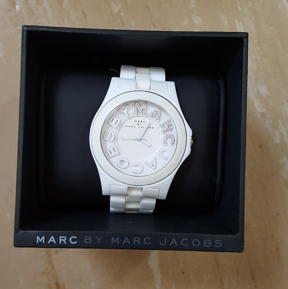 Marc Jacobs Rivera Watch - Picture 5 of 6